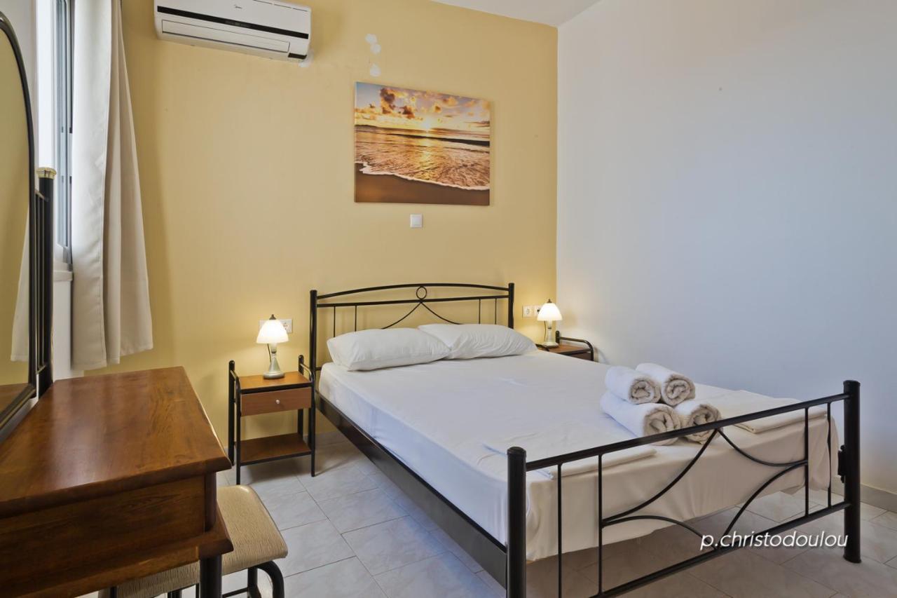 Albatros Studios & Apartments Лефкос-Карпату Экстерьер фото